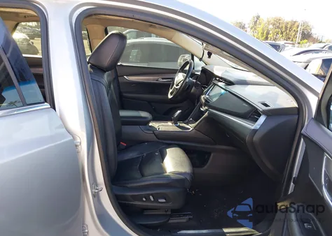 2018 Cadillac Xt5 Premium Luxury z USA, uszkodzony, nr VIN 1GYKNERS4JZ201211